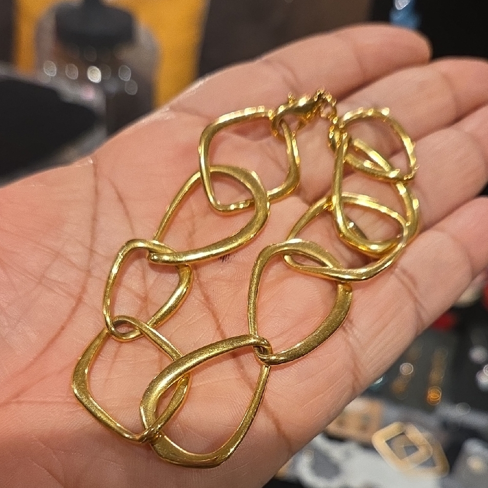 Chic Gold Link Bracelet